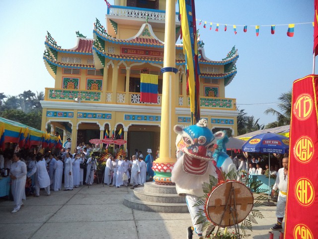 Vinh Long province: Tan An Thanh Caodai parish inaugurates its Divine Mother Shrine